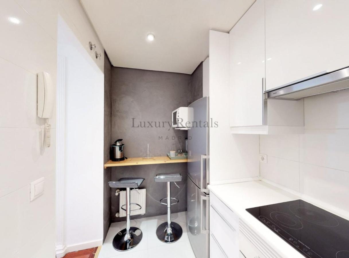 San Jeronimo I Apartment Мадрид Екстериор снимка