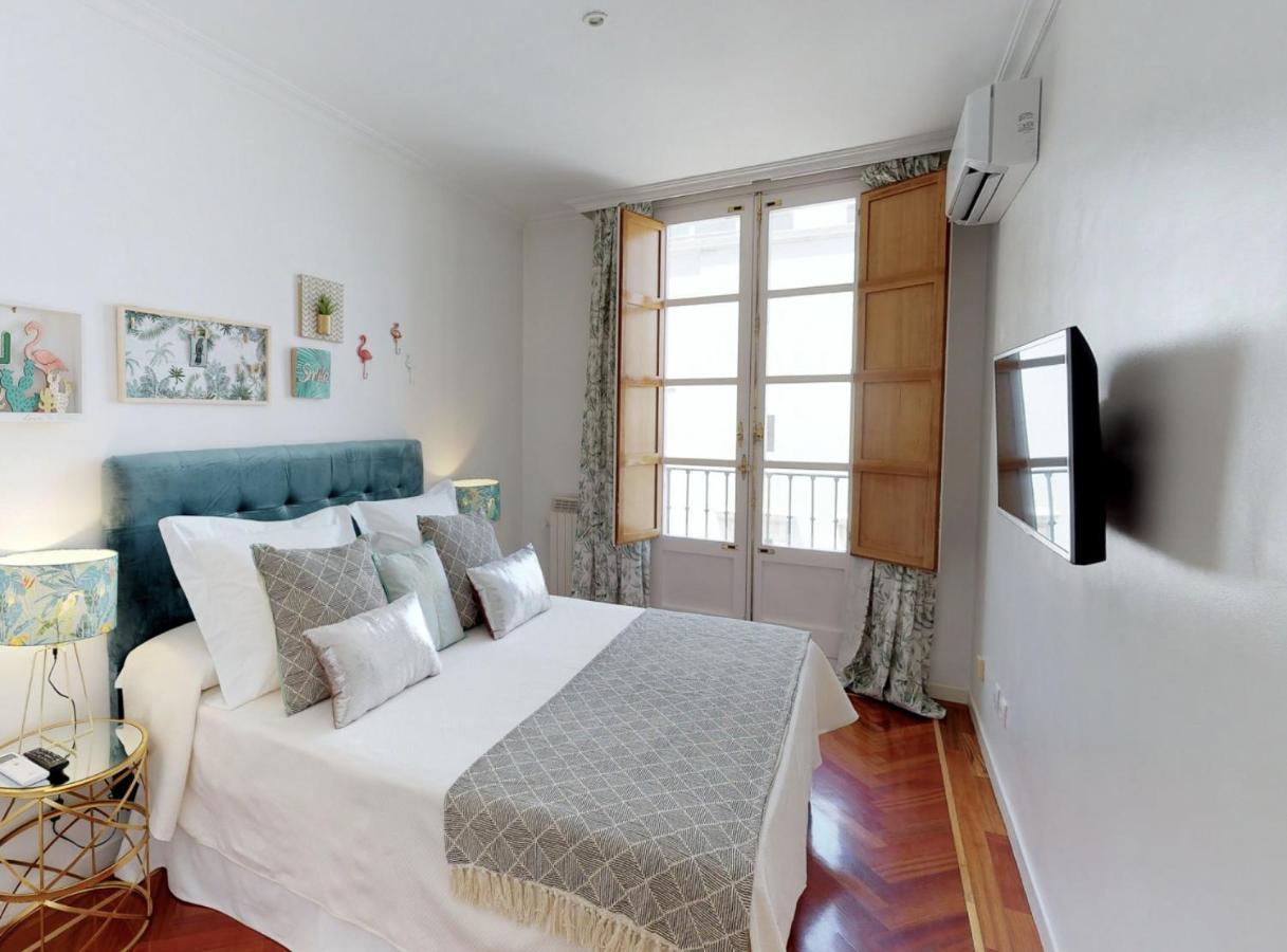 San Jeronimo I Apartment Мадрид Стая снимка